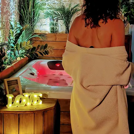 Apartment Les Spas De La Mer, Appart&spa Canopee, 100m De La Plage, *
