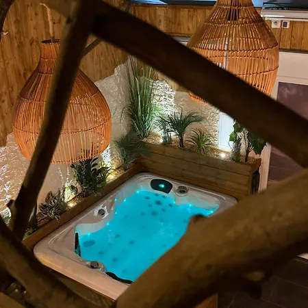 Apartment Les Spas De La Mer, Appart&spa Canopee, 100m De La Plage,