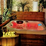 Les Spas De La Mer, Appart&spa Canopee, 100m De La Plage, *